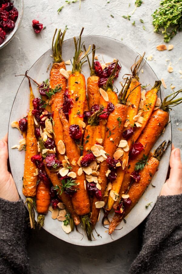 maple-roasted-carrots-platter-800x1200